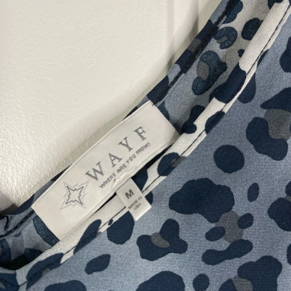 Wayf where are you from sleeveless animal‎ print blouse. - Picture 4 of 7